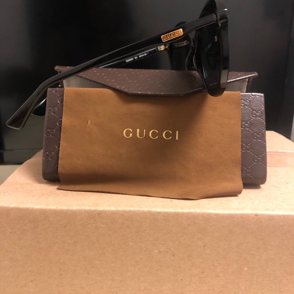 Gucci Accessories - Gucci sunglasses